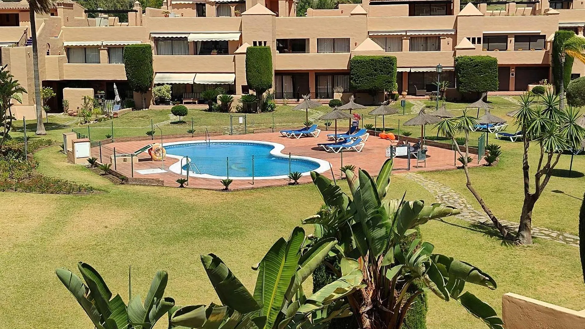Cartuja Del Golf Apartment Estepona