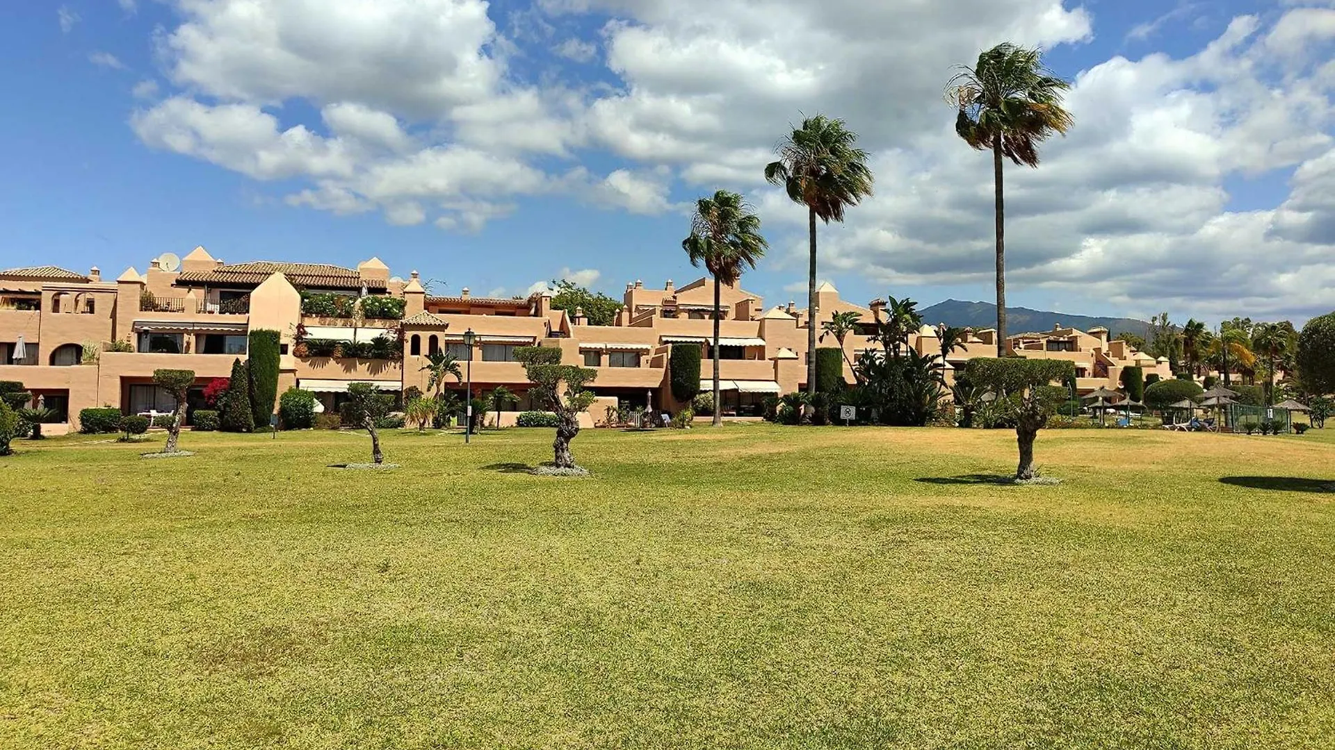Cartuja Del Golf Apartment Estepona
